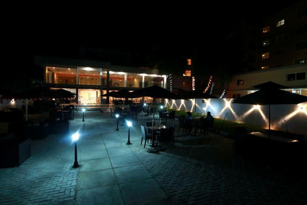 Tivoli Hotel Seafront Ikoyi Aliayabiagba Eksteriør billede