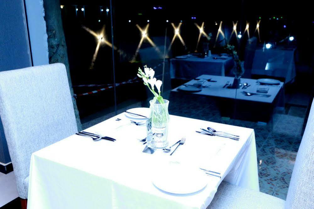 Tivoli Hotel Seafront Ikoyi Aliayabiagba Eksteriør billede